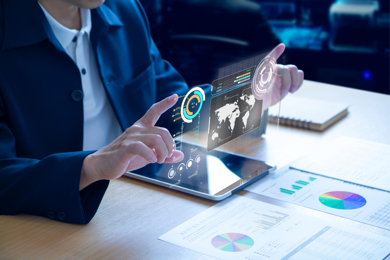 Tuvis Tech - Navigating growth in SME with Zoho People CRM Books - Zoho Premium partner